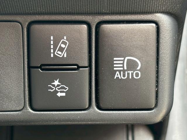 アクア 　純正９インチナビ／Ｂｌｕｅｔｏｏｔｈ／フルセグＴＶ／バックモニター／トヨタセーフティセンス／レーンキープ／ＥＴＣ／スマートキー／プッシュスタート／オートハイビーム／ステアリングリモコン（22枚目）