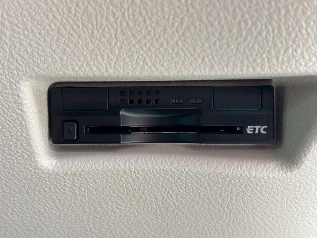 シエンタ ハイブリッドＧ　純正ナビ／Ｂｌｕｅｔｏｏｔｈ／純正フリップダウンモニター／トヨタセーフティセンス／両側電動スライドドア／ＥＴＣ／（26枚目）