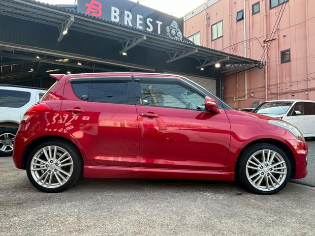 スイフトスポーツ ベースグレード　車検令和８年８月／６速ミッション車／ＳＤナビ／Ｂｌｕｅｔｏｏｔｈ／フルセグＴＶ／バックモニター／クルーズコントロール／ＥＴＣ（2枚目）