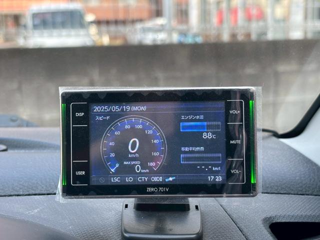 スイフトスポーツ ベースグレード　車検令和８年８月／６速ミッション車／ＳＤナビ／Ｂｌｕｅｔｏｏｔｈ／フルセグＴＶ／バックモニター／クルーズコントロール／ＥＴＣ（17枚目）