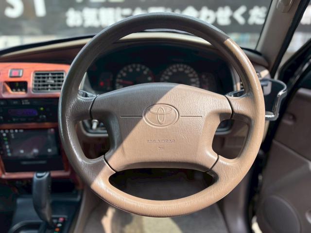 ハイラックスサーフ ＳＳＲ－Ｖ　後期モデル／背面タイヤ／ディスプレイオーディオ／Ｂｌｕｅｔｏｏｔｈ／バックモニター／オートエアコン／ＥＴＣ／保証書（18枚目）