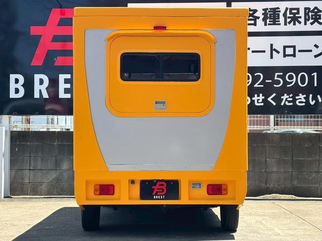 スクラムトラック 　４ＷＤ／ＭＴ車　ステージ２１　リゾートデュオバンビーノ　ポップアップ／インバーター／シンク／ＡＣ１００Ｖコンセント／給水タンク（5枚目）