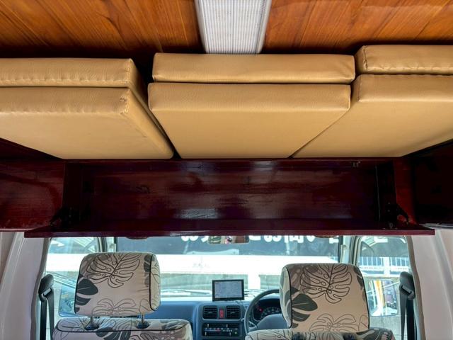 スクラムトラック 　４ＷＤ／ＭＴ車　ステージ２１　リゾートデュオバンビーノ　ポップアップ／インバーター／シンク／ＡＣ１００Ｖコンセント／給水タンク（13枚目）