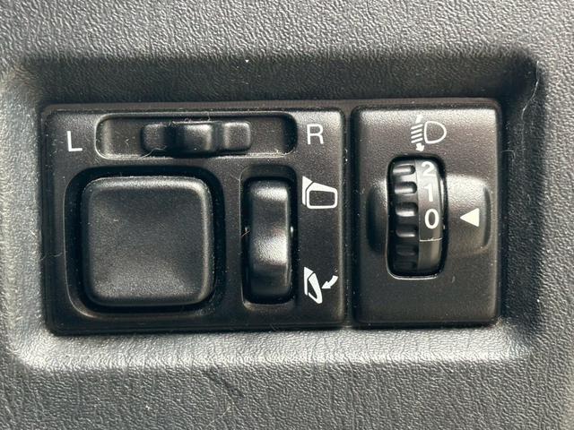 ジムニー クロスアドベンチャー　車検令和８年１０月／ＳＤナビ／Ｂｌｕｅｔｏｏｔｈ／フルセグＴＶ／バックモニター／シートヒーター／ＥＴＣ／純正１６インチアルミ（17枚目）