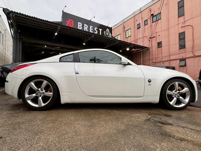 フェアレディＺ バージョンＳＴ　メーカーナビ／Ｂｌｕｅｔｏｏｔｈ／Ｂモニター／ＢＯＳＥスピーカー／Ｂｒｅｍｂｏオレンジキャリパー／本革シート／パワーシート（2枚目）