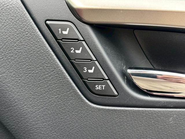 ＲＸ ＲＸ２００ｔ　Ｆスポーツ　メーカーナビ／サンルーフ／赤レザーシート／ヘッドアップディスプレイ／ブラインドスポットモニター／禁煙車（28枚目）