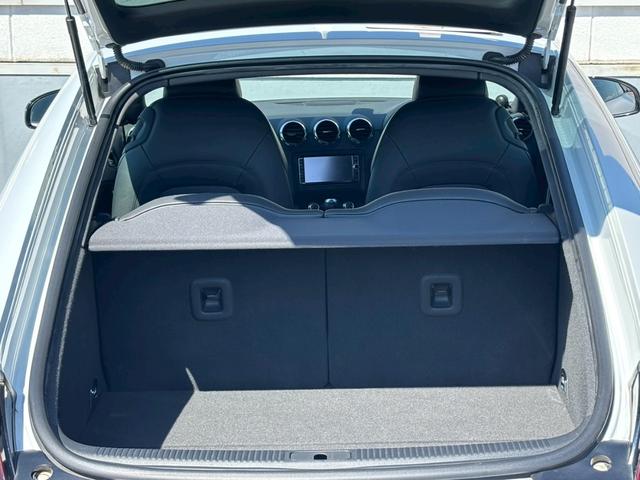 ＴＴクーペ １．８ＴＦＳＩ　Ｓラインコンペティション　純正ナビ／Ｂｌｕｅｔｏｏｔｈ／フルセグＴＶ／バックモニター／フライハイトマフラー／ツィーター／１オーナー／半革シート（10枚目）