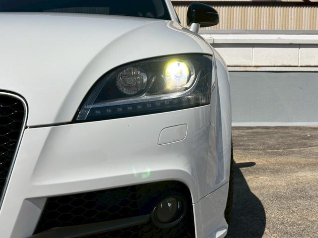 ＴＴクーペ １．８ＴＦＳＩ　Ｓラインコンペティション　純正ナビ／Ｂｌｕｅｔｏｏｔｈ／フルセグＴＶ／バックモニター／フライハイトマフラー／ツィーター／１オーナー／半革シート（27枚目）
