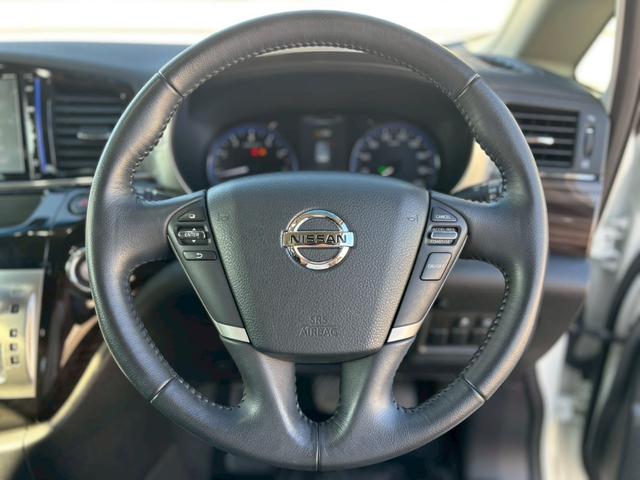 エルグランド ２５０ハイウェイスターＳ　純正９インチナビ／Ｂｌｕｅｔｏｏｔｈ／フルセグＴＶ／Ｂモニター／純正フリップダウンモニター／両側電動スライド／禁煙車／１オーナー（18枚目）