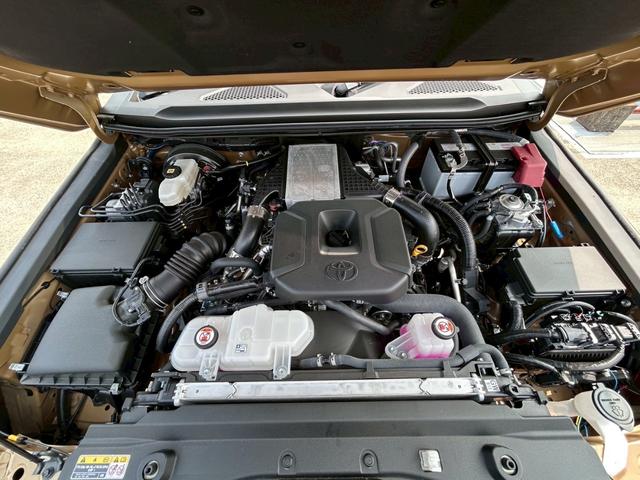 ランドクルーザー２５０ ＺＸファーストエディション　１２．３インチＤＡ＋ナビ＋ＴＶ／パノラマモニター／ＢＳＭ／ＨＵＤ／デジタルミラー／茶革／ハンズフリーパワーバックドア（42枚目）