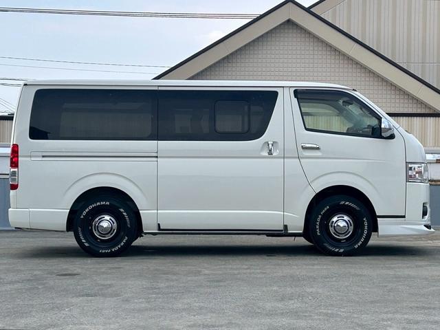 ハイエースバン 　ＯＨＬＩＮＳ（オーリンズ）車高調／ＡＬＰＩＮＥ後席モニター／キャメル色シートカバー／ＣｒｉｍｓｏｎＭｏｏｎ　ＤＥＡＮ　ＣＲＯＳＳ　ＣＯＵＮＴＲＹ／パイオニアスピーカー／クルーズコントロール／１オーナー（2枚目）