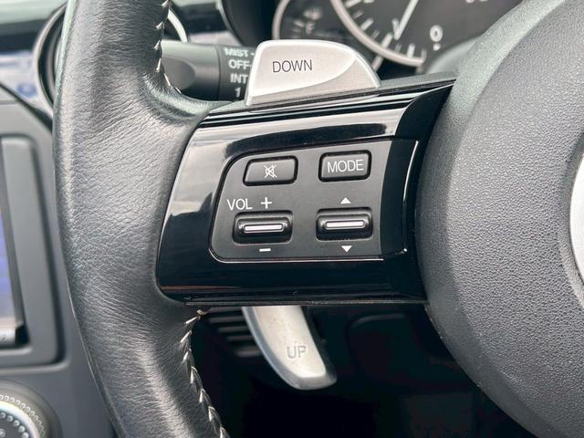 ロードスター ブラックチューンド　ＨＤＤナビ／Ｂｌｕｅｔｏｏｔｈ／ＴＶ／シートヒーター／革巻ステアリング／純正１７インチガンメタ塗装ＡＷ／ブラック塗装ハードトップ／ＢＯＳＥサウンド／６速ＡＴ／禁煙車（15枚目）
