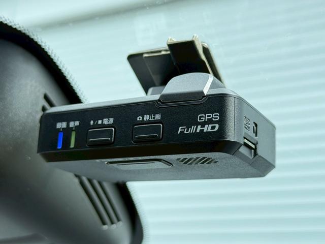 セレナ Ｘ　Ｖセレクション　純正９インチナビ／Ｂｌｕｅｔｏｏｔｈ／フルセグＴＶ／アラウンドビューモニター／純正フリップダウンモニター／両側電動スライドドア／クルーズコントロール／自動パーキング／ドライブレコーダー（15枚目）