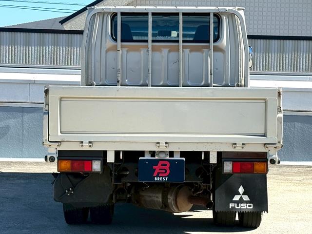 キャンター Ｗキャブロング全低床　Ｗキャブ／ディーゼル／ターボ／ＡＴ車／最大積載量１．５ｔ／６人乗／シートカバー（4枚目）