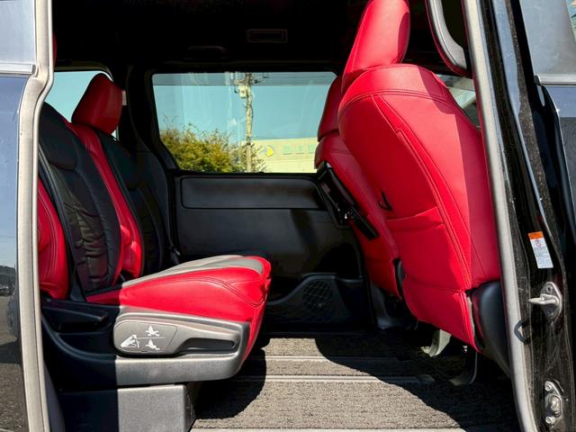 ヴォクシー ＺＳ　煌ＩＩ　ＭＯＤＥＬＬＩＳＴＡ／純正１０インチデカナビ／純正１２．１インチフリップダウンモニター／トヨタセーフティセンス／両側電動スライドドア／社外１８インチＡＷ（9枚目）
