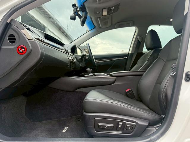 ＧＳ ＧＳ２５０　Ｉパッケージ　メーカーナビ／Ｂｌｕｅｔｏｏｔｈ／フルセグＴＶ／バックモニター／ドラレコ／クリアランスソナー／黒革シート／パワーシート／ベンチレーション機能／純正１７インチＡＷ（7枚目）