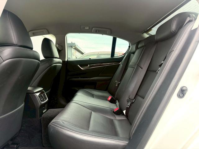 ＧＳ ＧＳ２５０　Ｉパッケージ　メーカーナビ／Ｂｌｕｅｔｏｏｔｈ／フルセグＴＶ／バックモニター／ドラレコ／クリアランスソナー／黒革シート／パワーシート／ベンチレーション機能／純正１７インチＡＷ（8枚目）