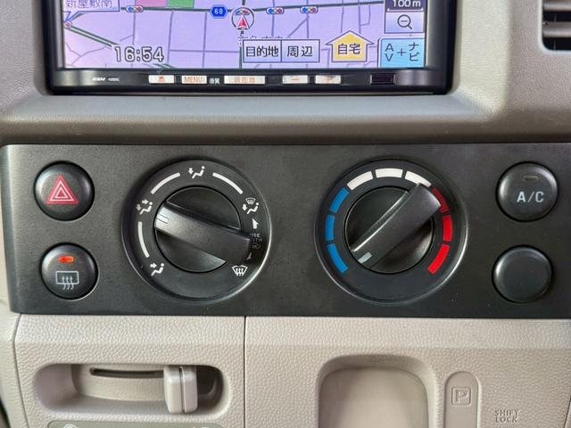 エブリイ ＰＣ　ＥＴＣ　ナビ　ＴＶ　キーレスエントリー　ＡＴ　盗難防止システム　衝突安全ボディ　エアコン　パワーステアリング　パワーウィンドウ（6枚目）