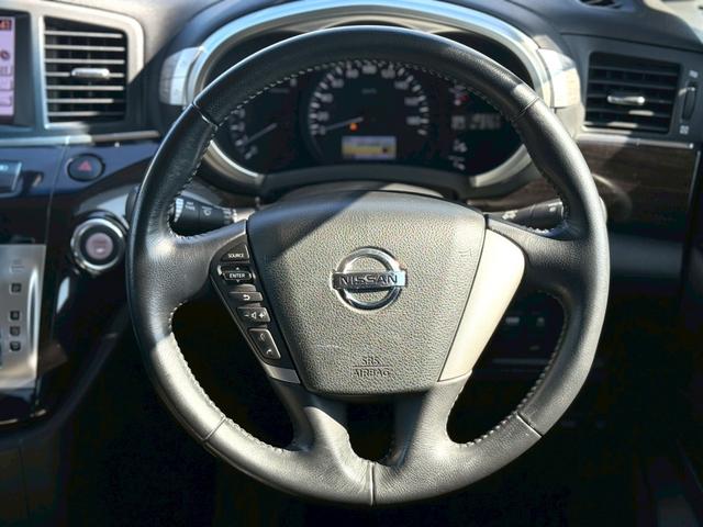 NISSAN ELGRAND 250HIGHWAY STAR BLACK LEATHER