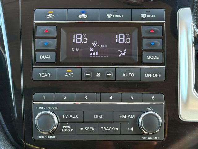 NISSAN ELGRAND 250HIGHWAY STAR BLACK LEATHER