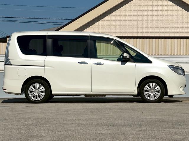 セレナ 20X S-ハイブリッドアドバンスドセーフティパック 純正ナビ/フルセグTV/純正フリップダウンモニター/アラウンドビューモニター/両側電動スライドドア/エマージェンシーブレーキ/フルセグTV/LEDヘッドライト(2枚目)