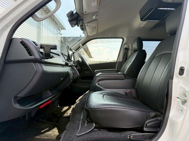 ハイエースワゴン 　１０人乗／ＡＬＰＩＮＥ１１チンチナビ／ＡＬＰＩＮＥ１２．８インチフリップダウンモニター／両側電動スライドドア／デジタルインナーミラー／ＬＥＤヘッドライト（7枚目）