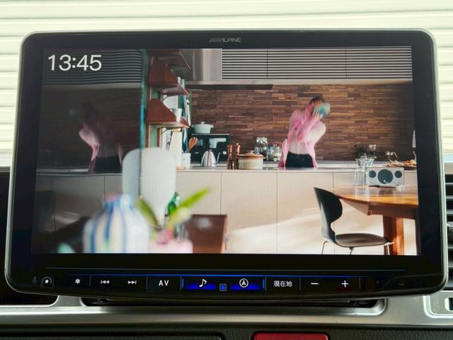 ハイエースワゴン 　１０人乗／ＡＬＰＩＮＥ１１チンチナビ／ＡＬＰＩＮＥ１２．８インチフリップダウンモニター／両側電動スライドドア／デジタルインナーミラー／ＬＥＤヘッドライト（19枚目）