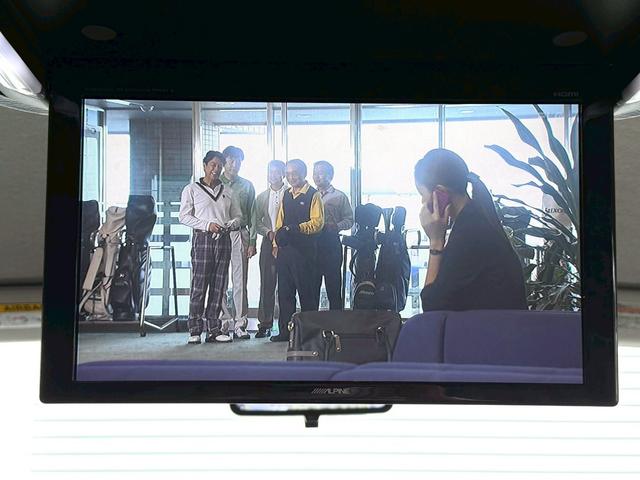 ハイエースワゴン 　１０人乗／ＡＬＰＩＮＥ１１チンチナビ／ＡＬＰＩＮＥ１２．８インチフリップダウンモニター／両側電動スライドドア／デジタルインナーミラー／ＬＥＤヘッドライト（23枚目）