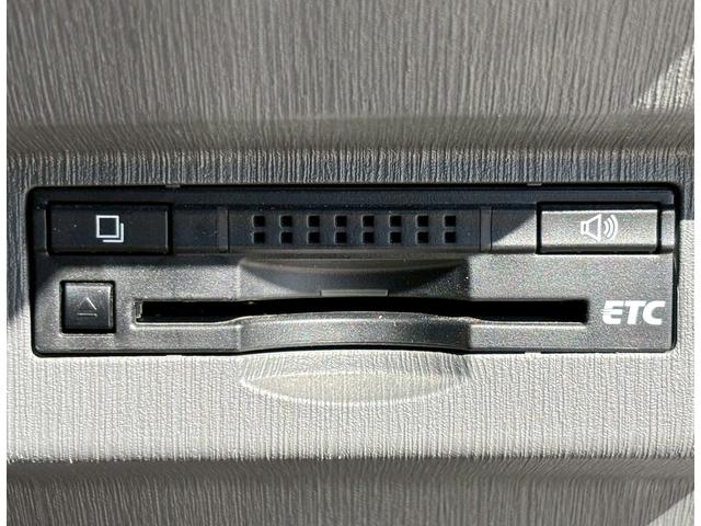 プリウスアルファ S チューン ブラック ALPINE9インチナビ/Bluetooth/フルセグTV/フリップダウンモニター/純正16インチAW/MODELLISTAエアロ/革巻ステアリング/クルーズコントロール/デジタルミラー+ドラレコ(24枚目)