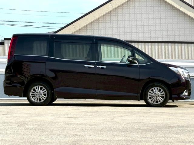 エスクァイア Gi 純正9インチデカナビ/Bluetooth/フルセグTV/バックモニター/純正11インチフリップダウンモニター/純正16インチAW/両側電動スライド/オートハイビーム/クルーズコントロール/ETC(2枚目)