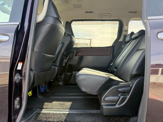 エスクァイア Gi 純正9インチデカナビ/Bluetooth/フルセグTV/バックモニター/純正11インチフリップダウンモニター/純正16インチAW/両側電動スライド/オートハイビーム/クルーズコントロール/ETC(8枚目)