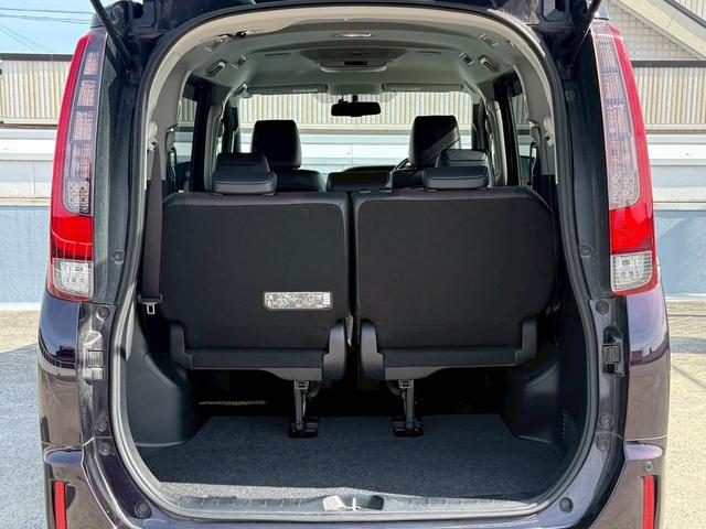 エスクァイア Gi 純正9インチデカナビ/Bluetooth/フルセグTV/バックモニター/純正11インチフリップダウンモニター/純正16インチAW/両側電動スライド/オートハイビーム/クルーズコントロール/ETC(11枚目)