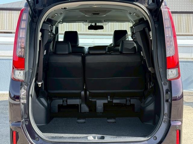 エスクァイア Gi 純正9インチデカナビ/Bluetooth/フルセグTV/バックモニター/純正11インチフリップダウンモニター/純正16インチAW/両側電動スライド/オートハイビーム/クルーズコントロール/ETC(12枚目)