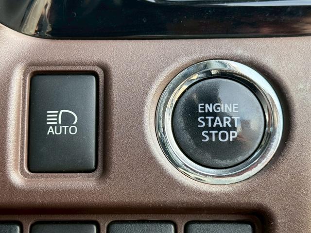 エスクァイア Gi 純正9インチデカナビ/Bluetooth/フルセグTV/バックモニター/純正11インチフリップダウンモニター/純正16インチAW/両側電動スライド/オートハイビーム/クルーズコントロール/ETC(25枚目)