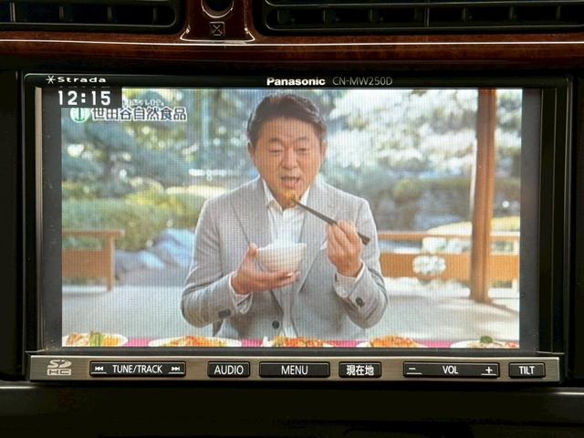 ハイエースワゴン スーパーカスタムリミテッド　ディーゼル／ターボ／７人乗／サンルーフ／ドラレコ／ＳＤナビ／ＴＶ／バックモニター／純正１５インチＡＷ／３ムーンルーフ／ウッドコンビハンドル／運転席パワーシート／ＥＴＣ／ユーザー買取車／保証書（19枚目）