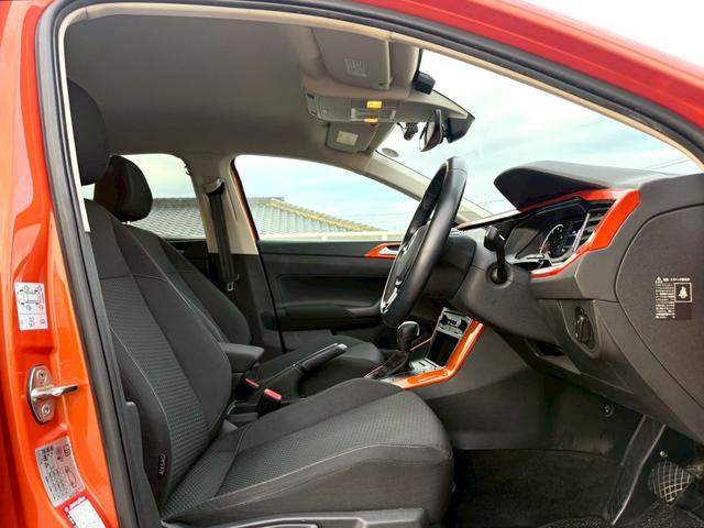 ポロ TSIコンフォートライン メーカーナビ/Bluetooth/バックモニター/アダプティブクルーズコントロール/ブラインドスポットモニター/純正15インチAW/セーフティPKG/LEDヘッドライト/革巻ステア/バックモニター(6枚目)