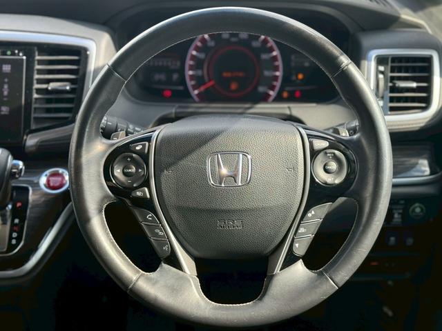 オデッセイ アブソルート・ＥＸ　純正ナビ／Ｂｌｕｅｔｏｏｔｈ／ＨＤＭＩ／フルセグＴＶ／バックモニター／本革シート／パワーシート／クルーズコントロール／純正１８インチＡＷ（20枚目）