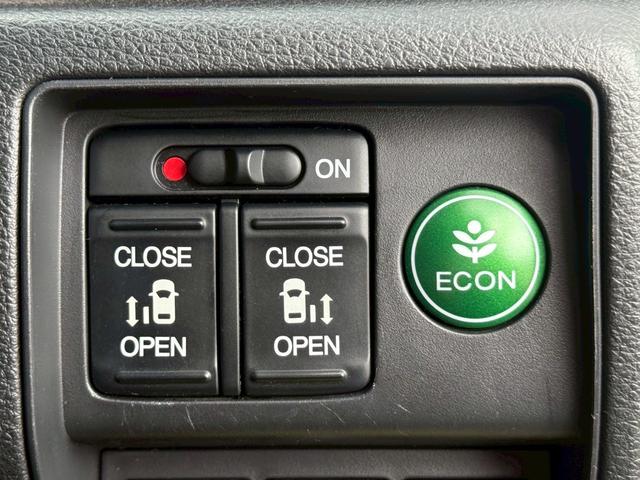 オデッセイ アブソルート・ＥＸ　純正ナビ／Ｂｌｕｅｔｏｏｔｈ／ＨＤＭＩ／フルセグＴＶ／バックモニター／本革シート／パワーシート／クルーズコントロール／純正１８インチＡＷ（28枚目）