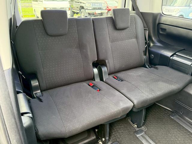 ヴォクシー ハイブリッドV 純正9インチデカナビ/Bluetooth/フルセグTV/バックモニター/ALPINEフリップダウンモニター/両側電動スライドドア/ドラレコ/シートヒーター/置くだけ充電/LEDヘッドライト/ETC(10枚目)