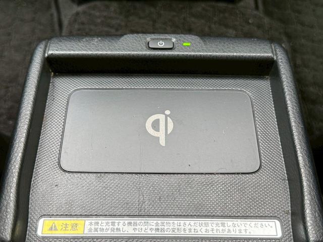 ヴォクシー ハイブリッドV 純正9インチデカナビ/Bluetooth/フルセグTV/バックモニター/ALPINEフリップダウンモニター/両側電動スライドドア/ドラレコ/シートヒーター/置くだけ充電/LEDヘッドライト/ETC(25枚目)