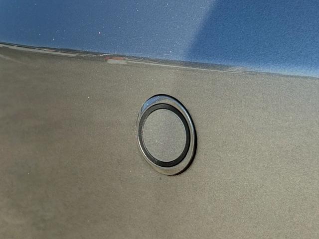 カムリ ＷＳレザーパッケージ　サンルーフ／パノラミックビューモニター／ブラインドスポットモニター／ヘッドアップディスプレイ／セーフティセンス／純正１６インチＡＷ／純正９インチディスプレイオーディオ＋ナビシートヒーター／プリクラ（30枚目）