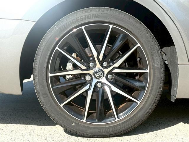 カムリ ＷＳレザーパッケージ　サンルーフ／パノラミックビューモニター／ブラインドスポットモニター／ヘッドアップディスプレイ／セーフティセンス／純正１６インチＡＷ／純正９インチディスプレイオーディオ＋ナビシートヒーター／プリクラ（31枚目）