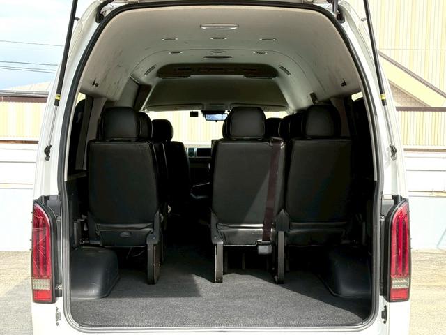 ハイエースワゴン グランドキャビン ALPINE11インチナビ/Bluetooth/フルセグTV/パノラミックビューモニター/デジタルミラー/電動スライド/トヨタセーフティセンス/CRIMSON(クリムソン) BARBERO17インチ(13枚目)