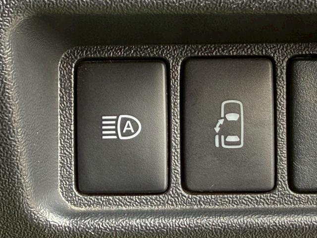 ハイエースワゴン グランドキャビン ALPINE11インチナビ/Bluetooth/フルセグTV/パノラミックビューモニター/デジタルミラー/電動スライド/トヨタセーフティセンス/CRIMSON(クリムソン) BARBERO17インチ(28枚目)