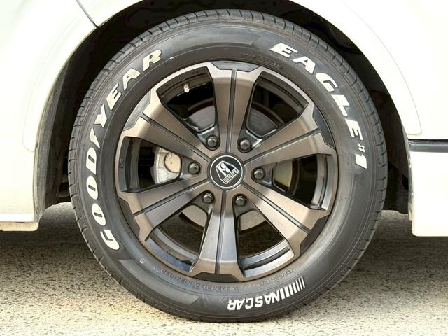 ハイエースワゴン グランドキャビン ALPINE11インチナビ/Bluetooth/フルセグTV/パノラミックビューモニター/デジタルミラー/電動スライド/トヨタセーフティセンス/CRIMSON(クリムソン) BARBERO17インチ(35枚目)