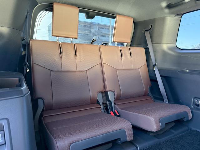 ランドクルーザー２５０ ＺＸ　ＭＯＤＥＬＬＩＳＴＡ／サンルーフ／オーバーフェンダー／フェンダー・バックドアガーニッシュ／リヤバンパーステップガード／リヤスポイラー／純正１２．３インチナビ／パノラマモニター／ＨＵＤ／ＢＳＭ（10枚目）