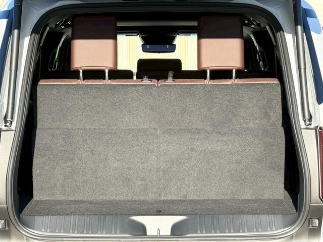 ランドクルーザー２５０ ＺＸ　ＭＯＤＥＬＬＩＳＴＡ／サンルーフ／オーバーフェンダー／フェンダー・バックドアガーニッシュ／リヤバンパーステップガード／リヤスポイラー／純正１２．３インチナビ／パノラマモニター／ＨＵＤ／ＢＳＭ（11枚目）