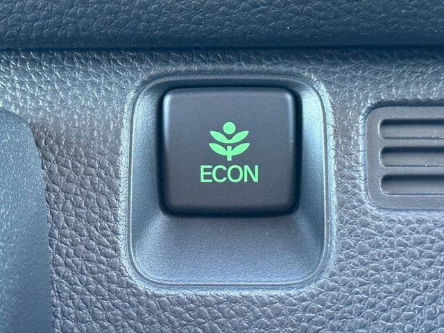 ご覧いただきありがとうございます♪気になったお車がありましたらお気軽にお電話をください♪