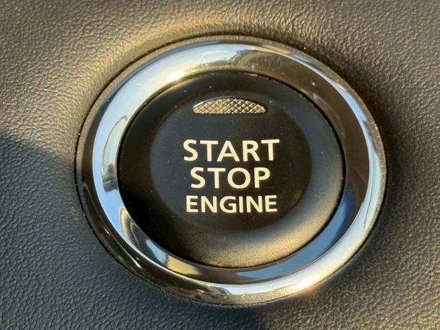 デリカＤ：５ Ｐ　純正１０インチナビ／純正１２インチフリップダウンモニター／電動ステップ／全方位カメラ／ＨＤＭＩ／フルセグＴＶ／両側電動スライド／ＢＳＭ／パワーシート／ドラレコ／ＥＴＣ／ＬＥＤ／純正１９インチＡＷ（26枚目）