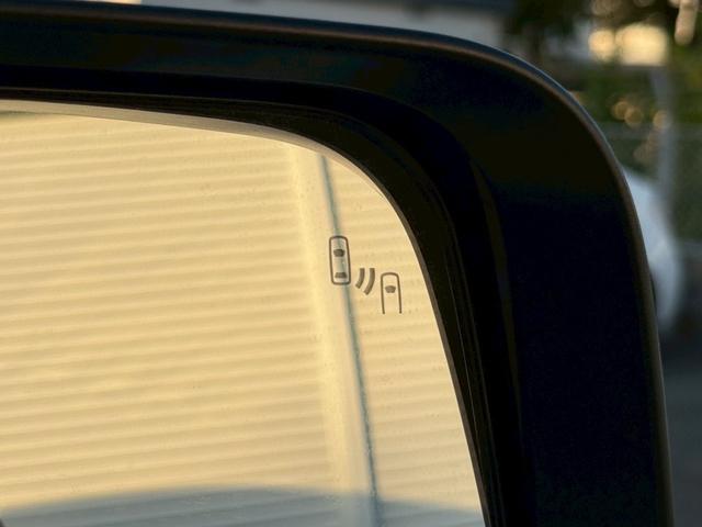 デリカＤ：５ Ｐ　純正１０インチナビ／純正１２インチフリップダウンモニター／電動ステップ／全方位カメラ／ＨＤＭＩ／フルセグＴＶ／両側電動スライド／ＢＳＭ／パワーシート／ドラレコ／ＥＴＣ／ＬＥＤ／純正１９インチＡＷ（37枚目）